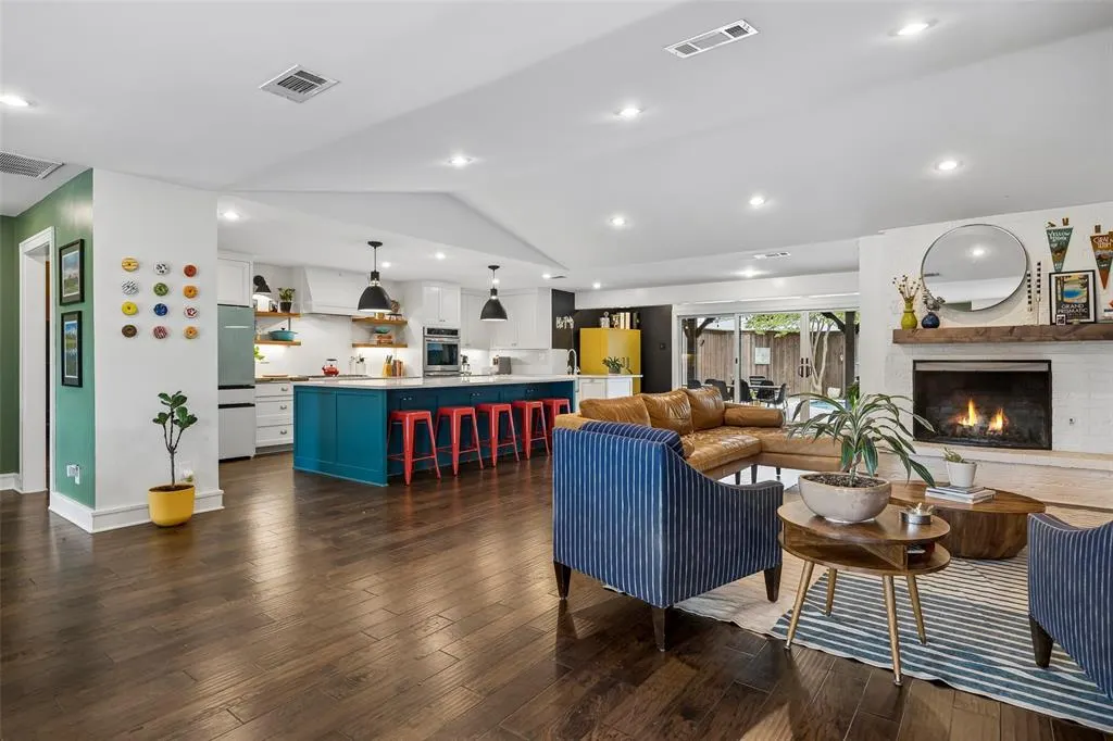 9 Willow Creek Place