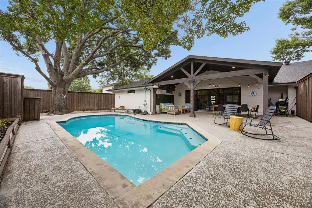 9 Willow Creek Place