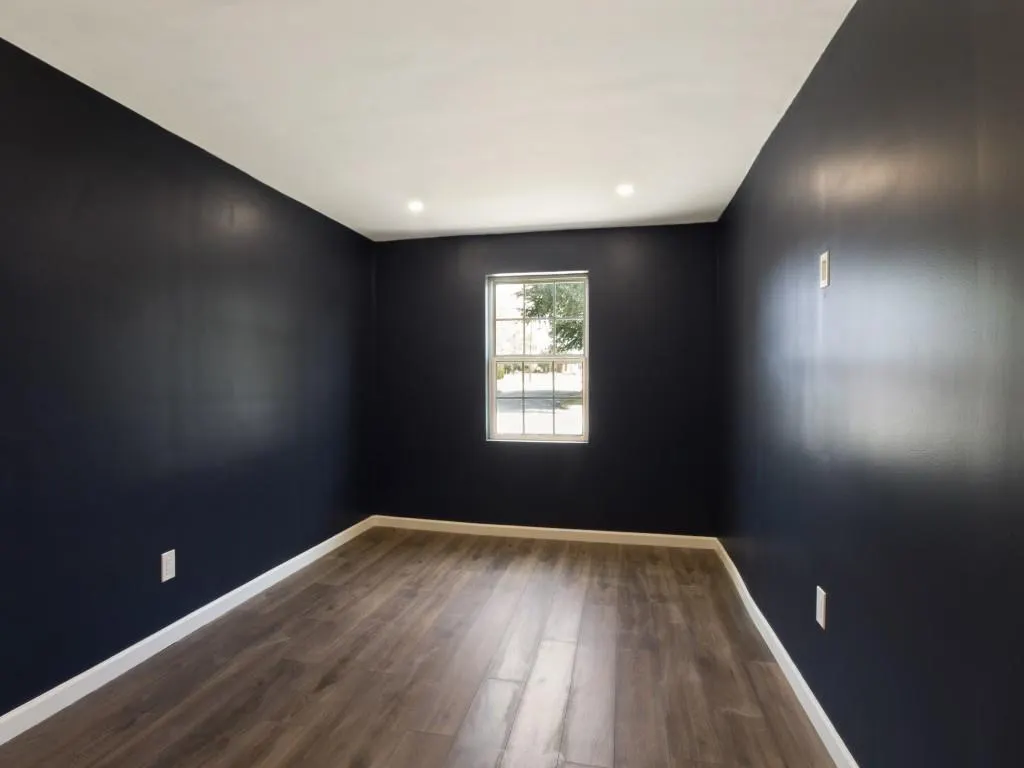 329 N Cottonwood Drive