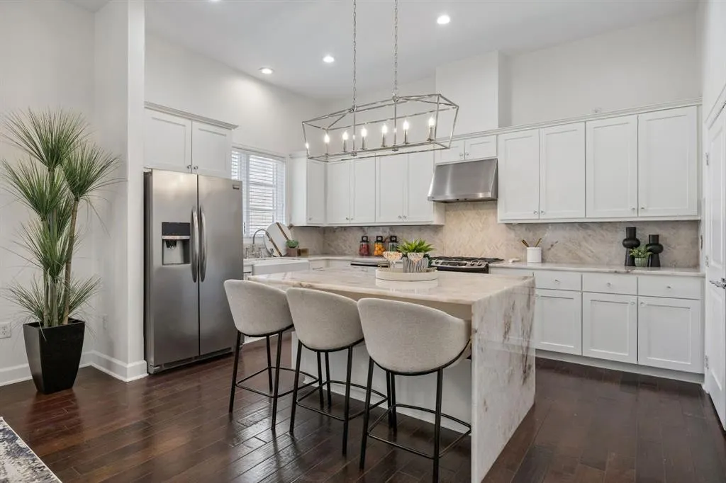 3210 Carlisle Street #34