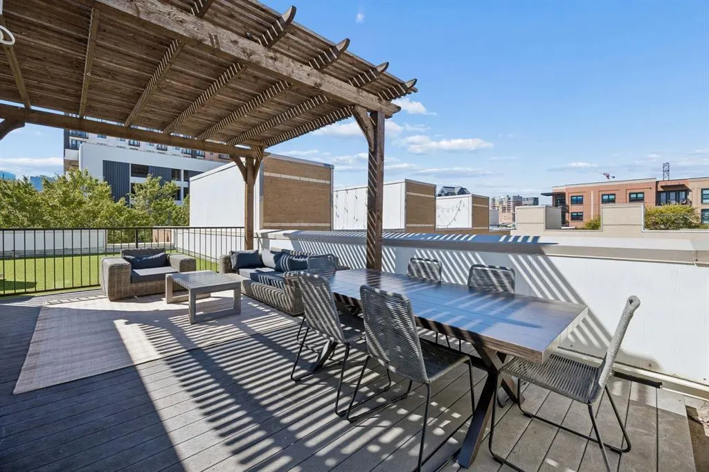 3210 Carlisle Street #34
