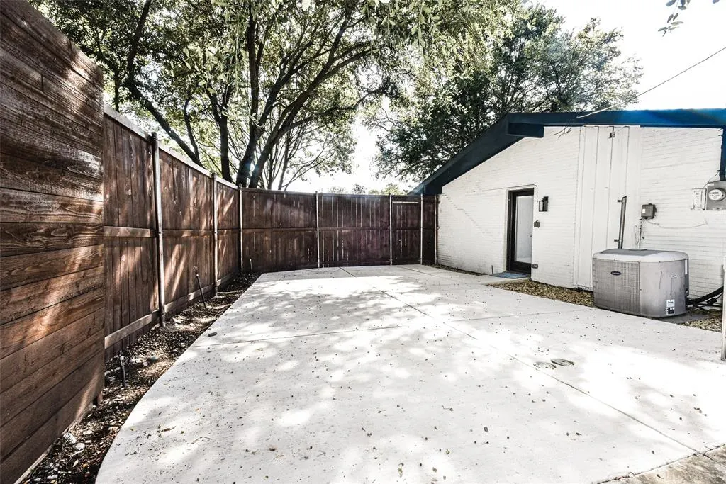 13936 Tanglewood Place