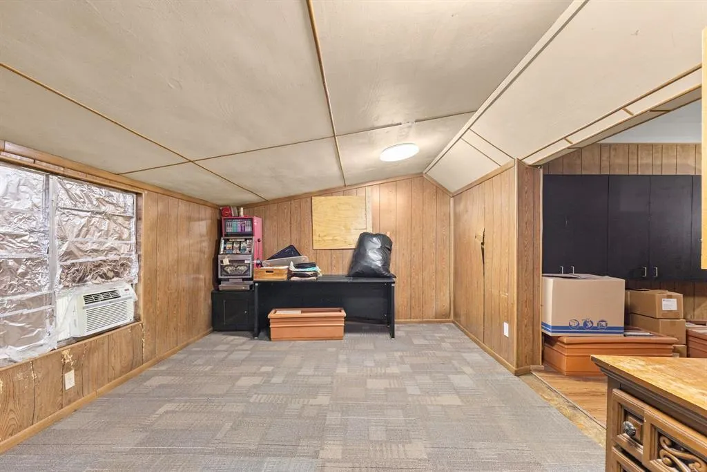 10830 Paradise Lane