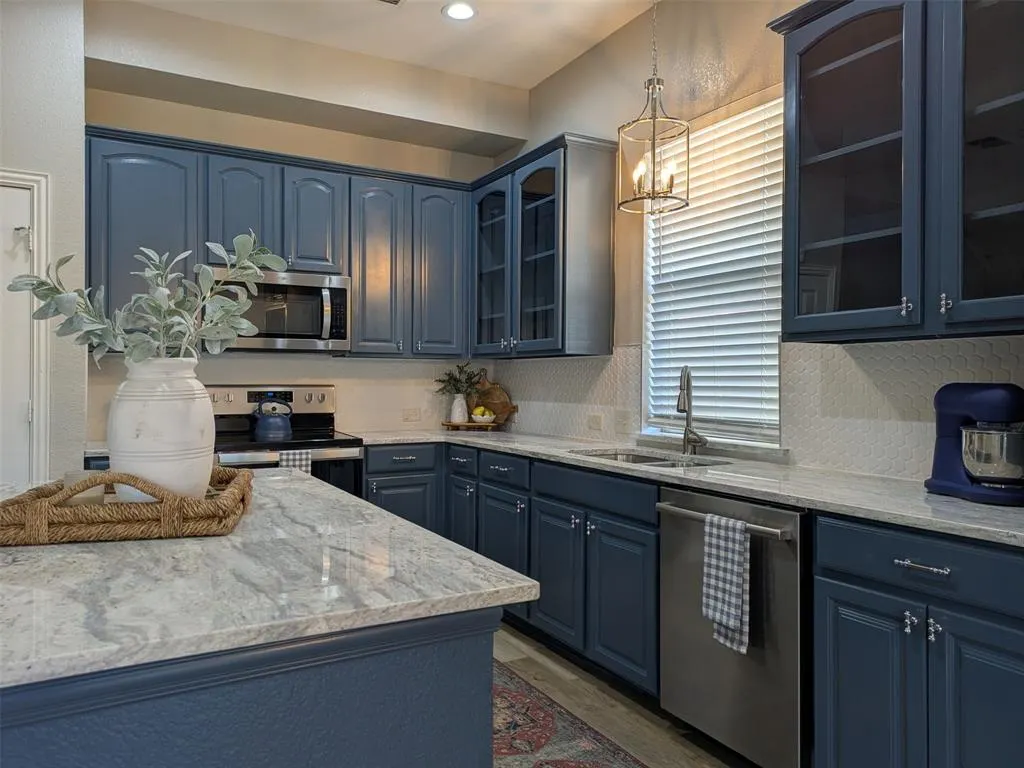 1609 Kittyhawk Drive