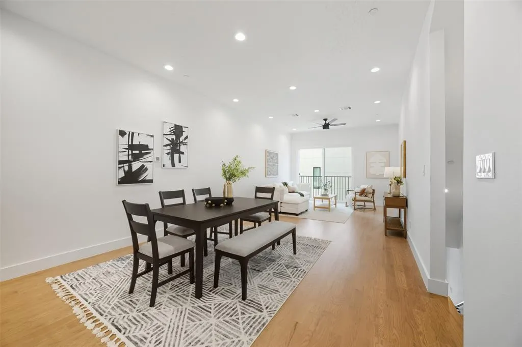 4517 Munger Avenue #103