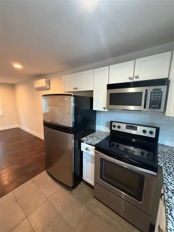 1107 S Ewing Avenue #104