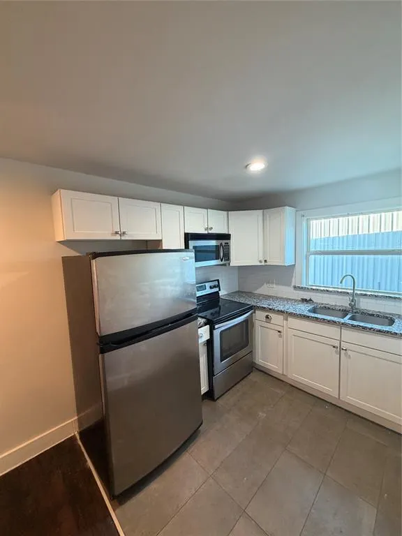 1107 S Ewing Avenue #104
