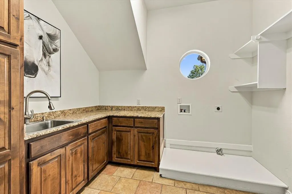 101 Rattling Antler Court