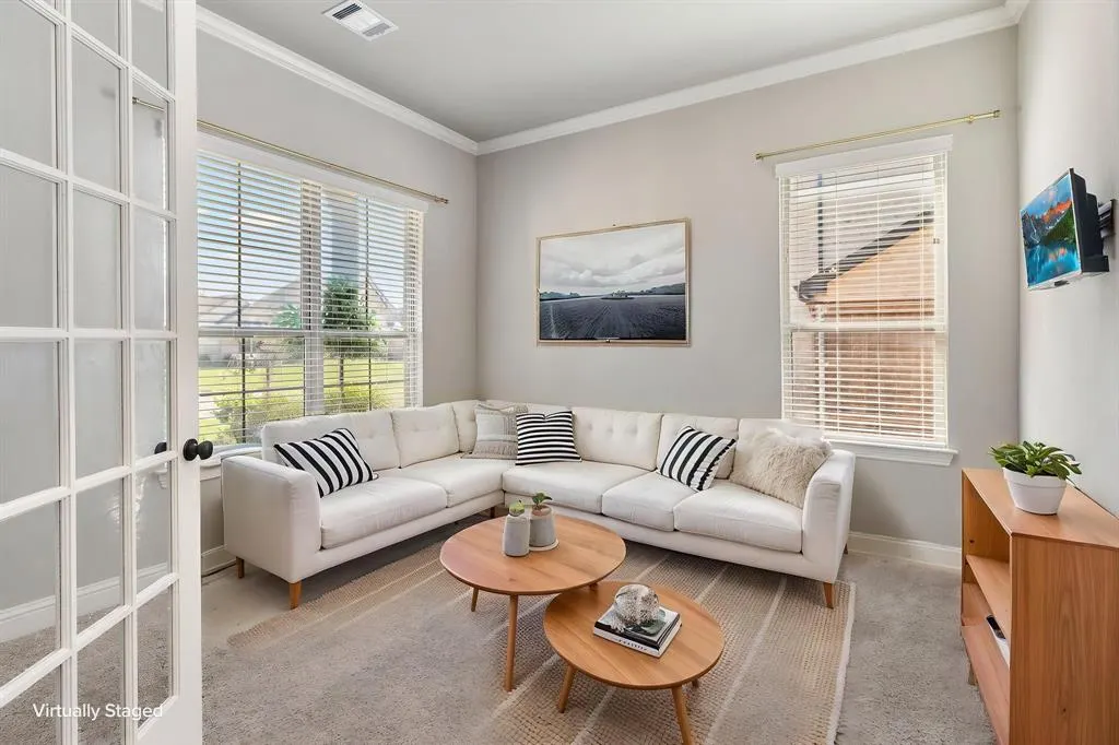 1218 Woodside Drive