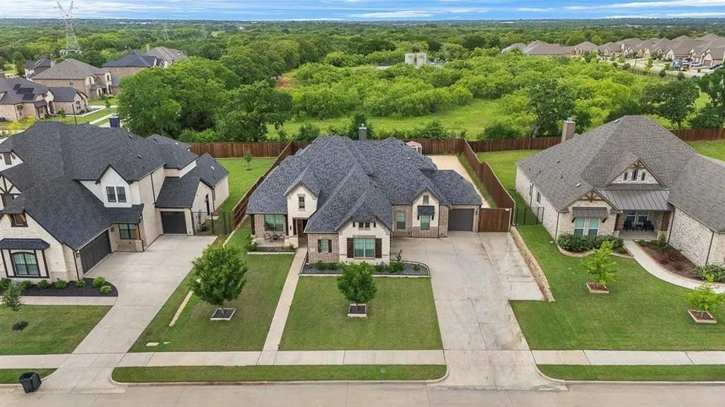 1218 Woodside Drive
