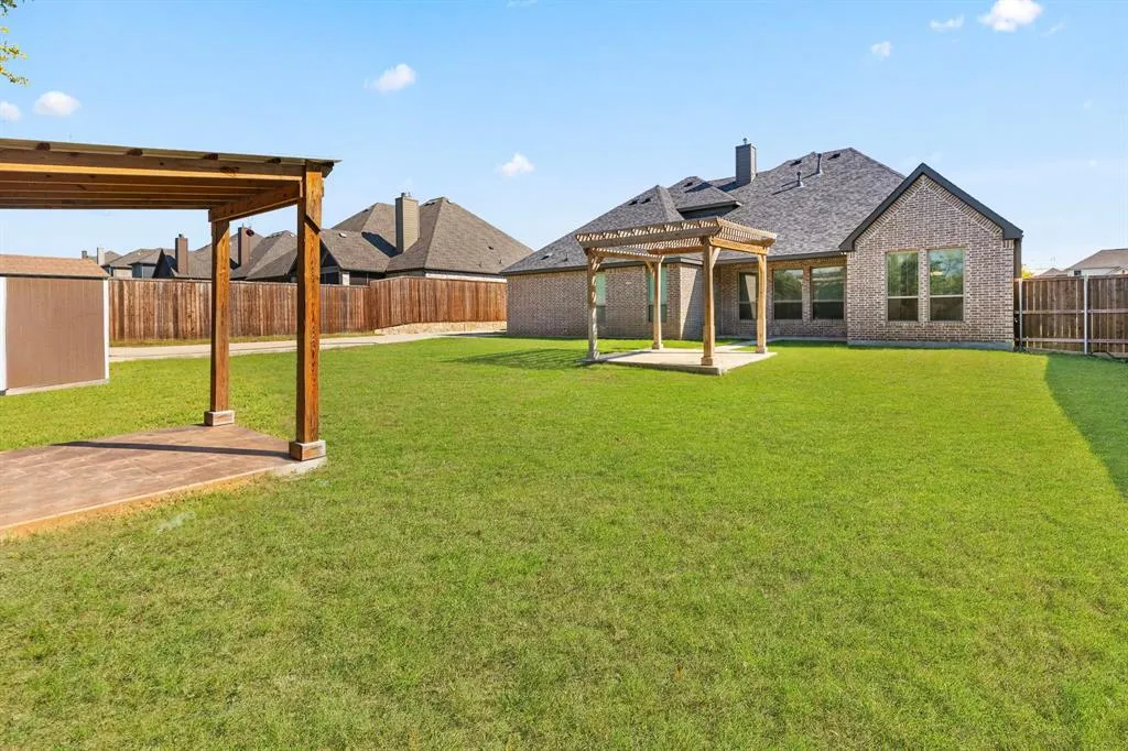 1218 Woodside Drive