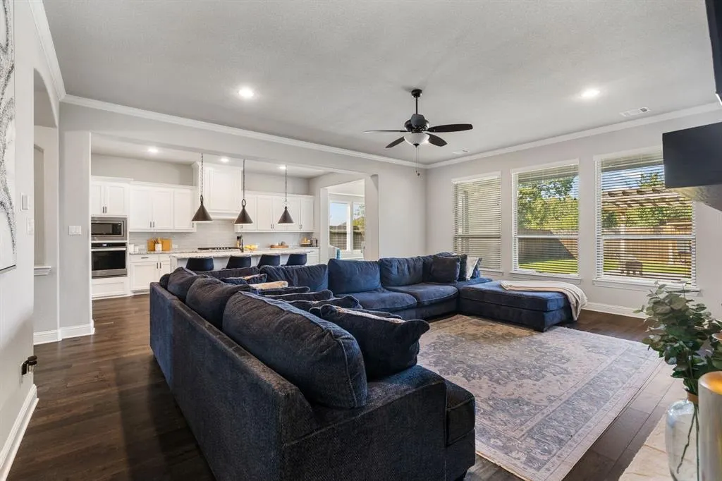 1218 Woodside Drive