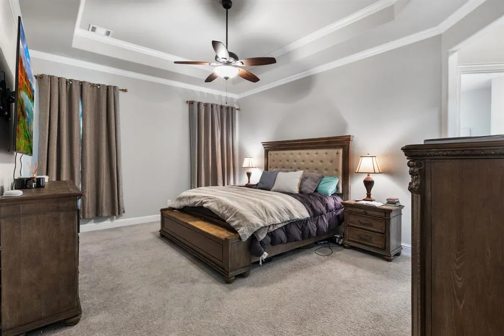 1218 Woodside Drive
