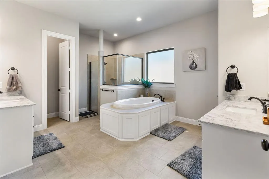 1218 Woodside Drive
