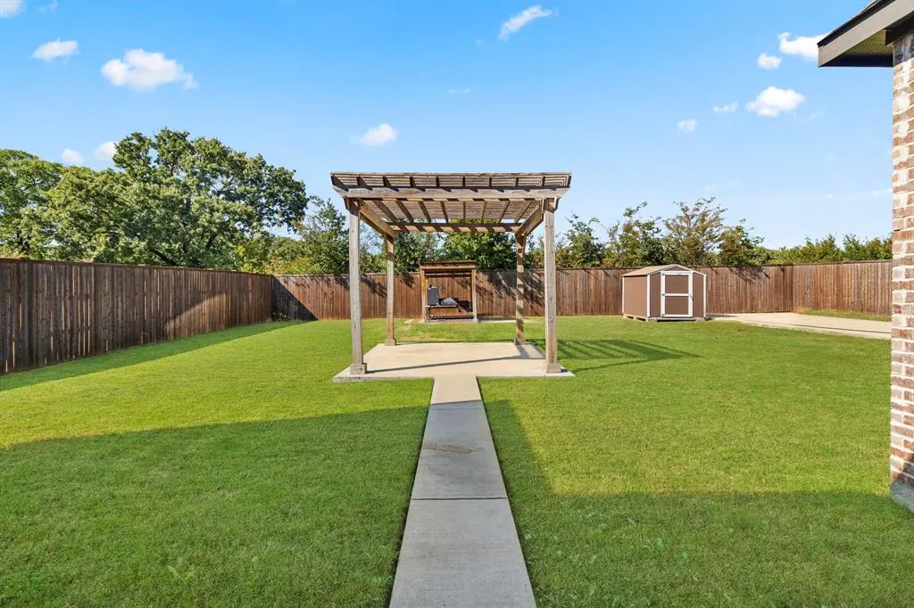 1218 Woodside Drive