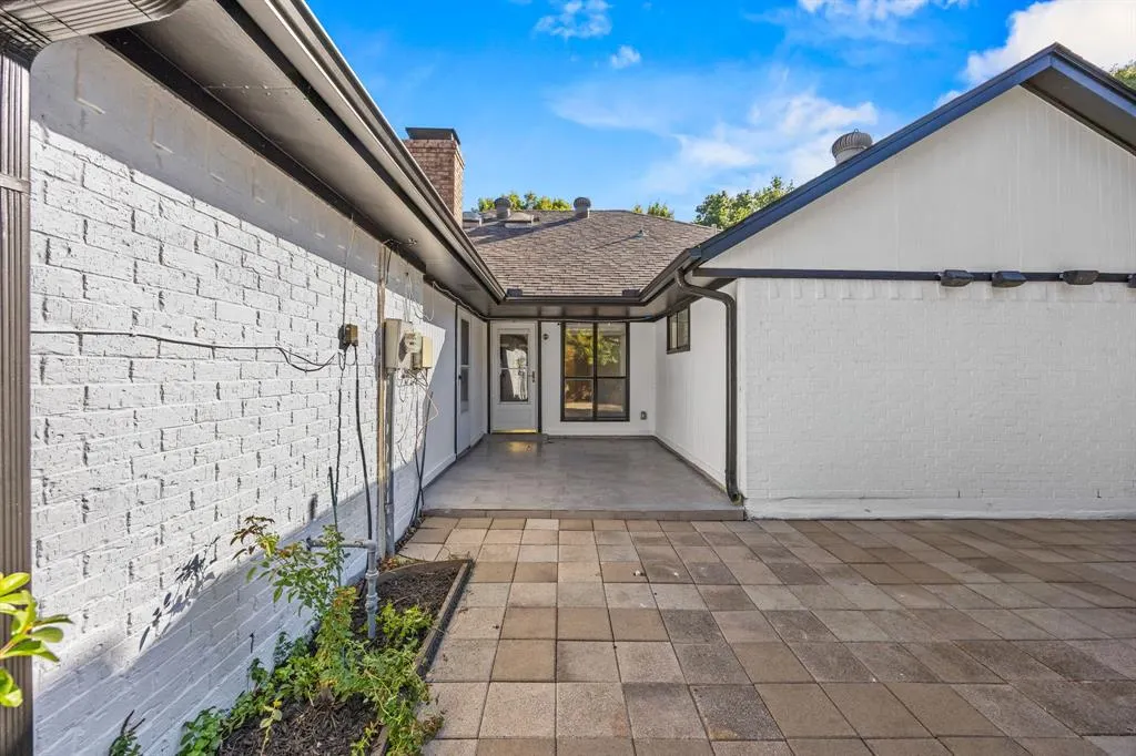 4421 Sterling Lane