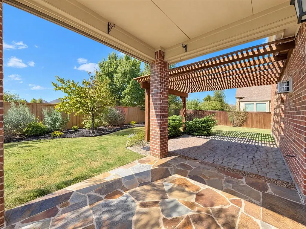 7701 Caddo Cove