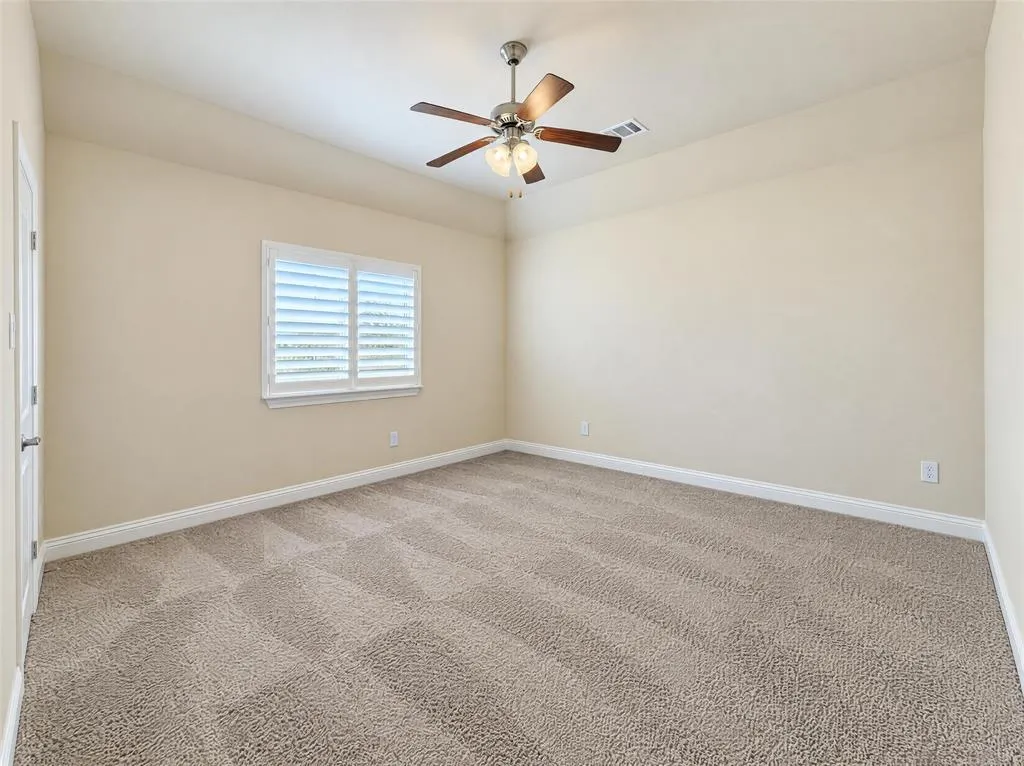 7701 Caddo Cove