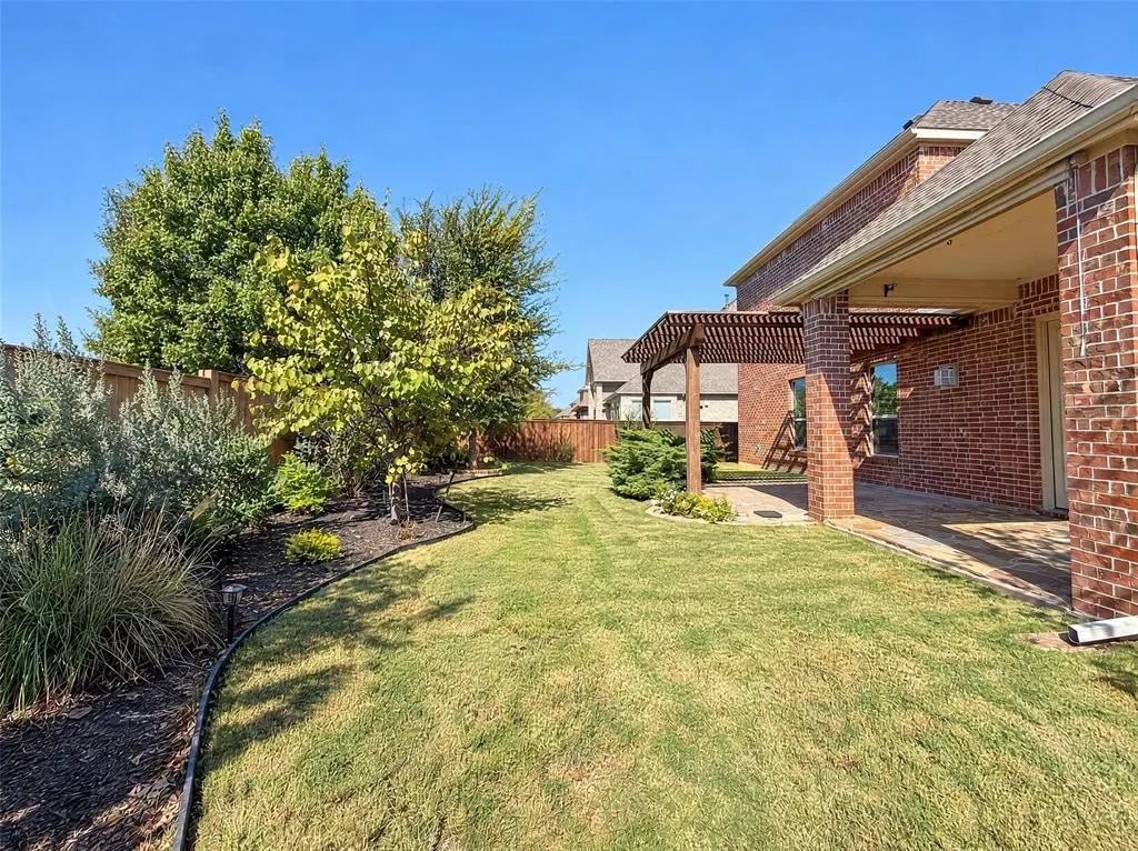 7701 Caddo Cove
