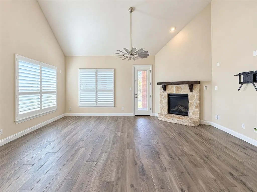 7701 Caddo Cove
