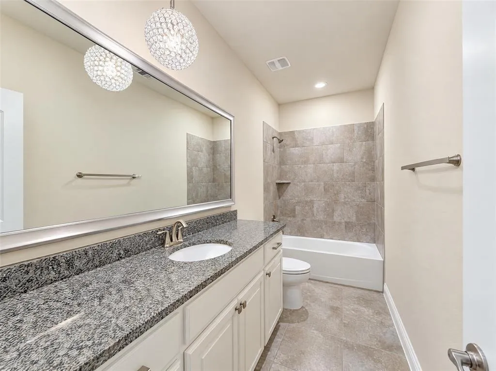 7701 Caddo Cove