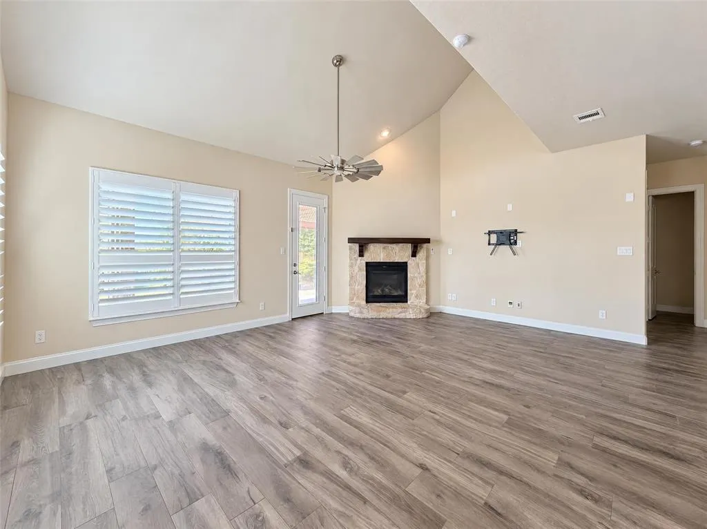 7701 Caddo Cove