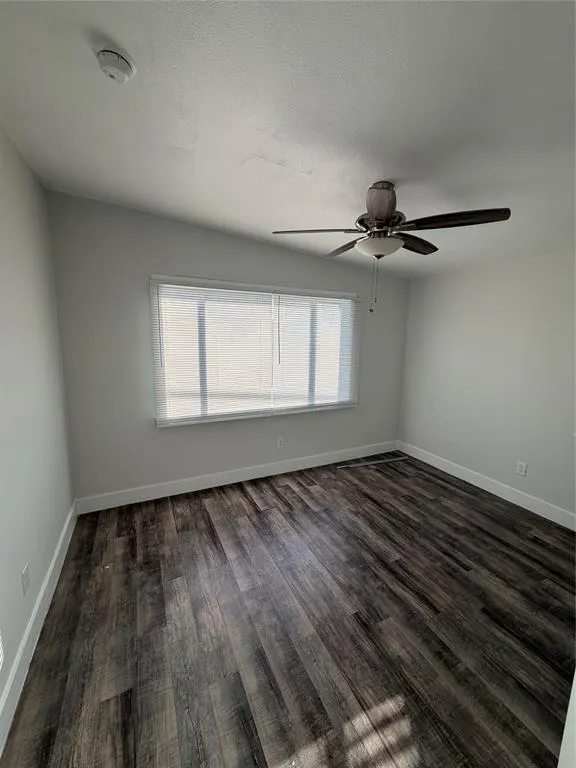 1107 S Ewing Avenue #208