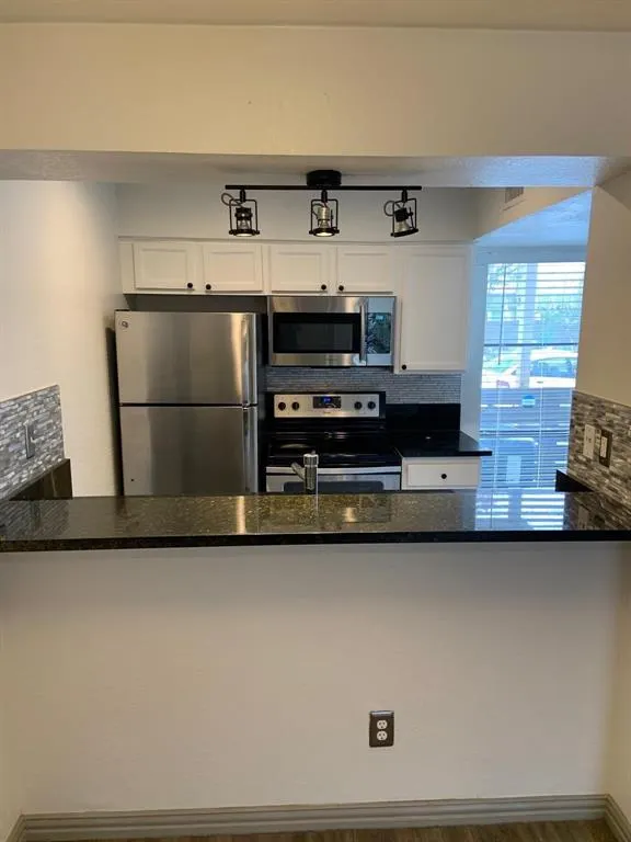 2800 Douglas Avenue #118