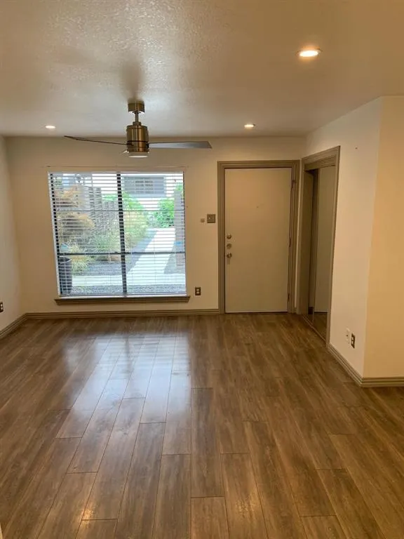 2800 Douglas Avenue #118