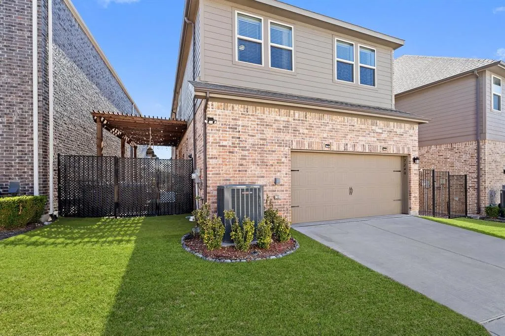 7240 San Saba Drive