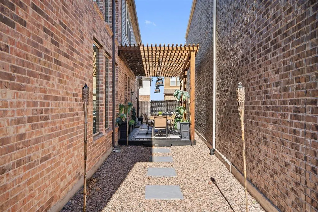 7240 San Saba Drive