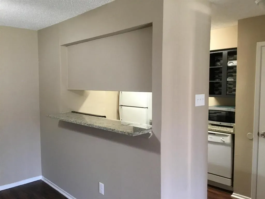 8110 Skillman Street #1051