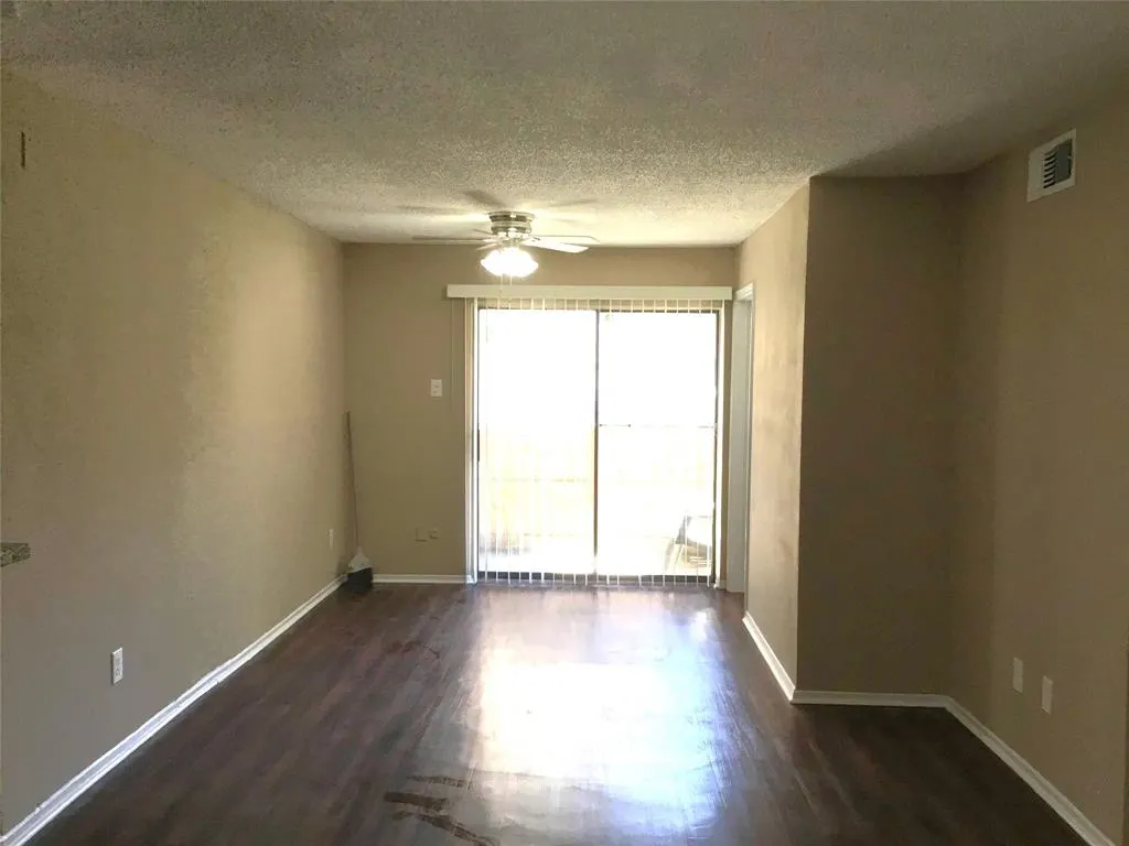 8110 Skillman Street #1051
