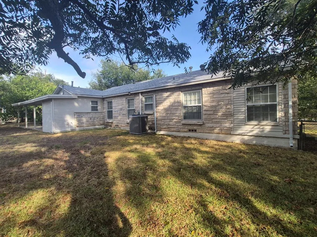 4230 Hillcrest Drive