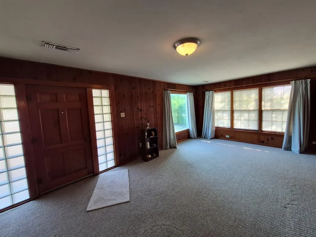 4230 Hillcrest Drive