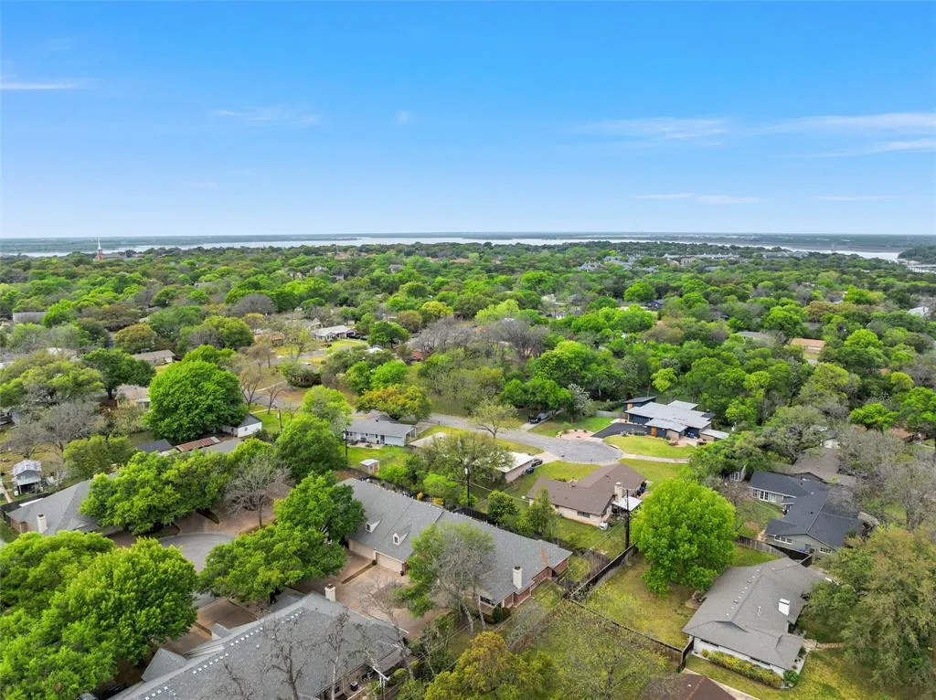 201 Pecan Village Circle