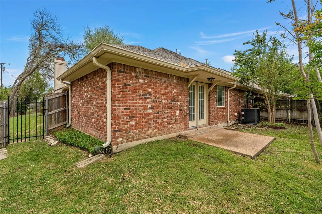 201 Pecan Village Circle