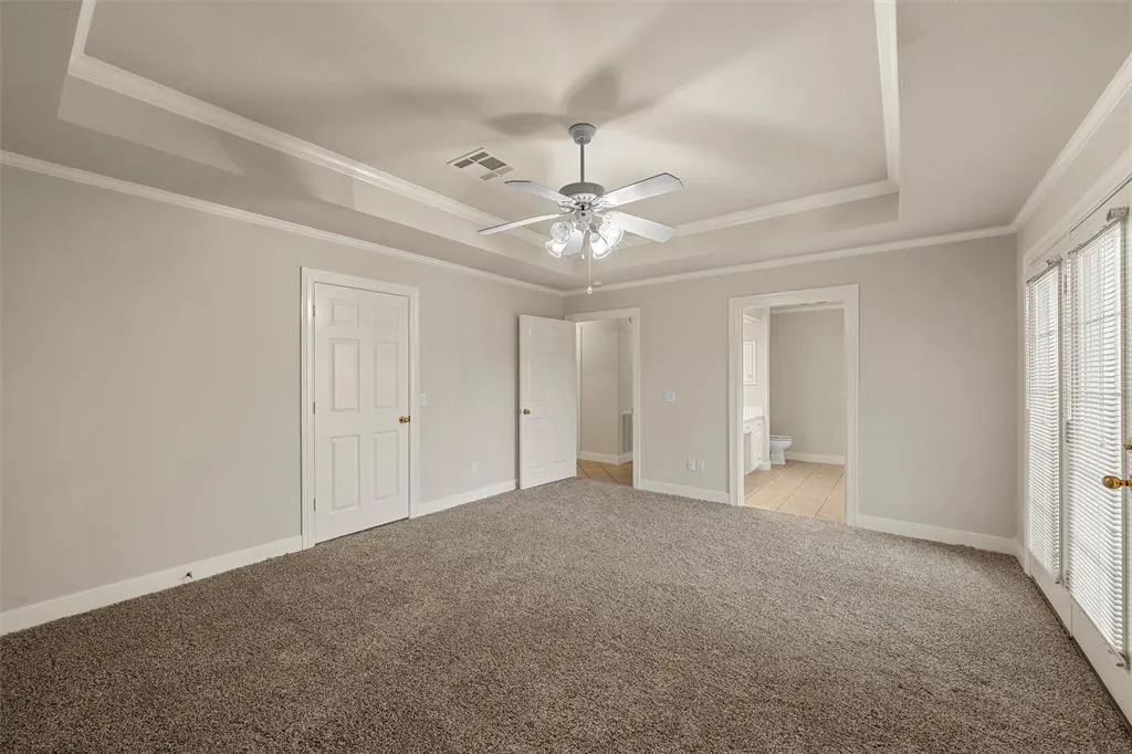 201 Pecan Village Circle