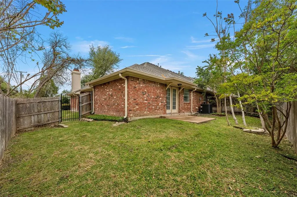 201 Pecan Village Circle