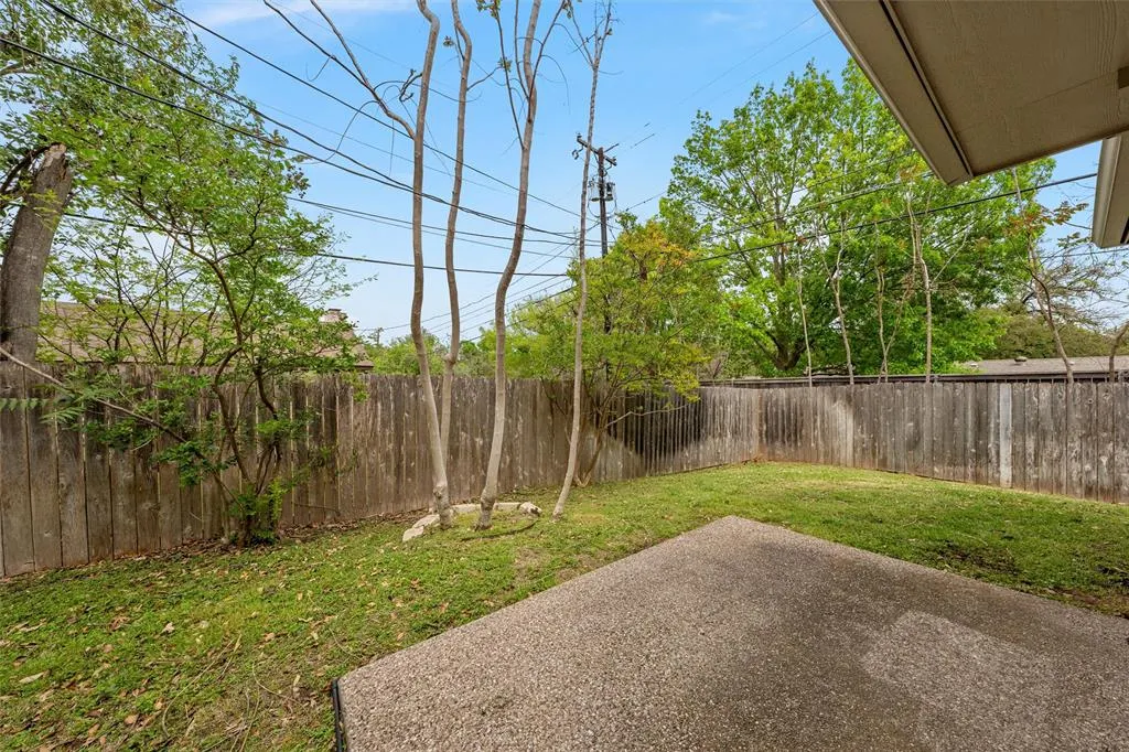 201 Pecan Village Circle