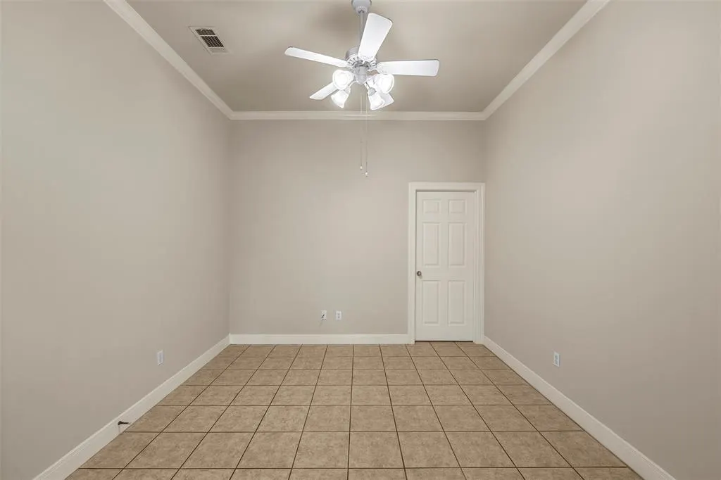201 Pecan Village Circle