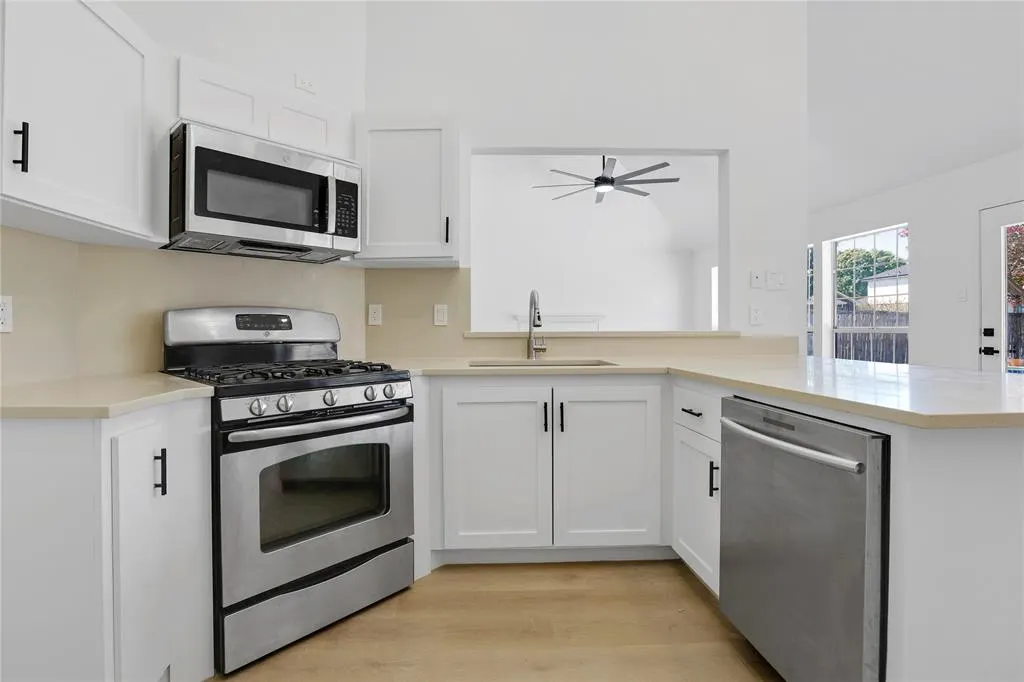3405 Tulip Lane