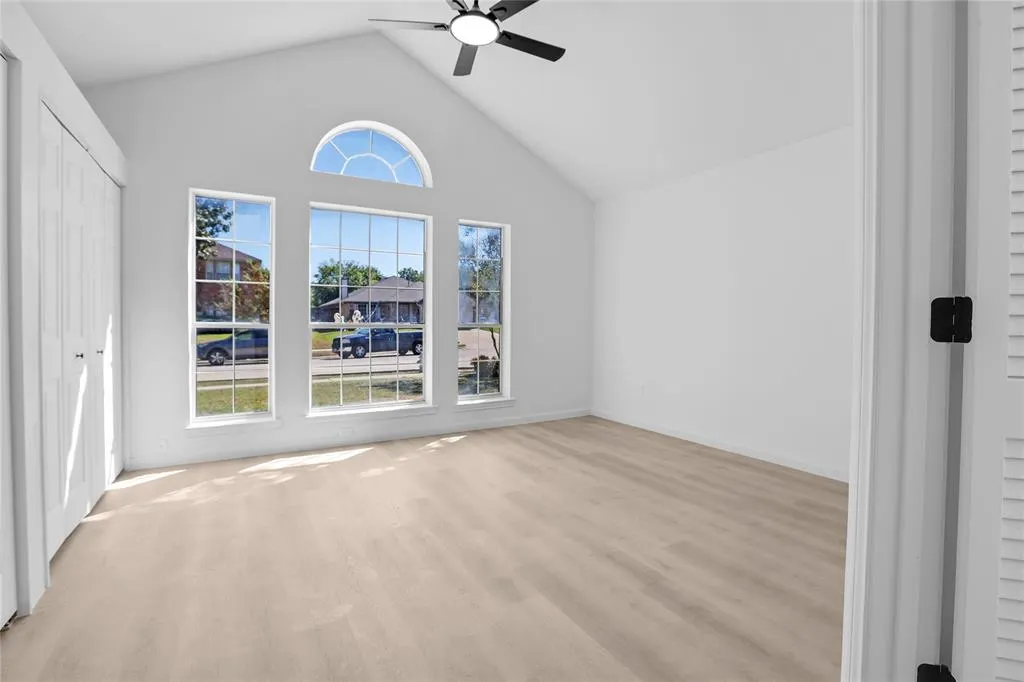 3405 Tulip Lane