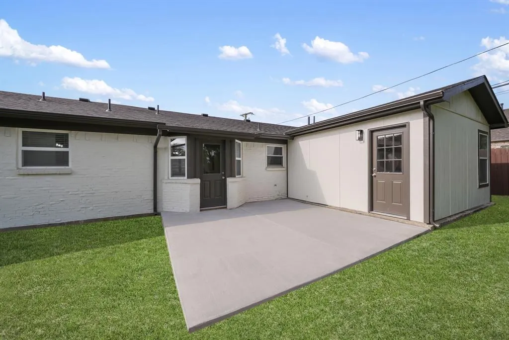5905 Saramac Drive