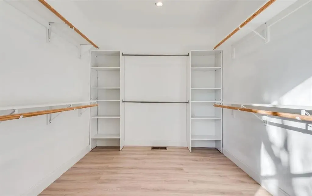 805 W 9th Street