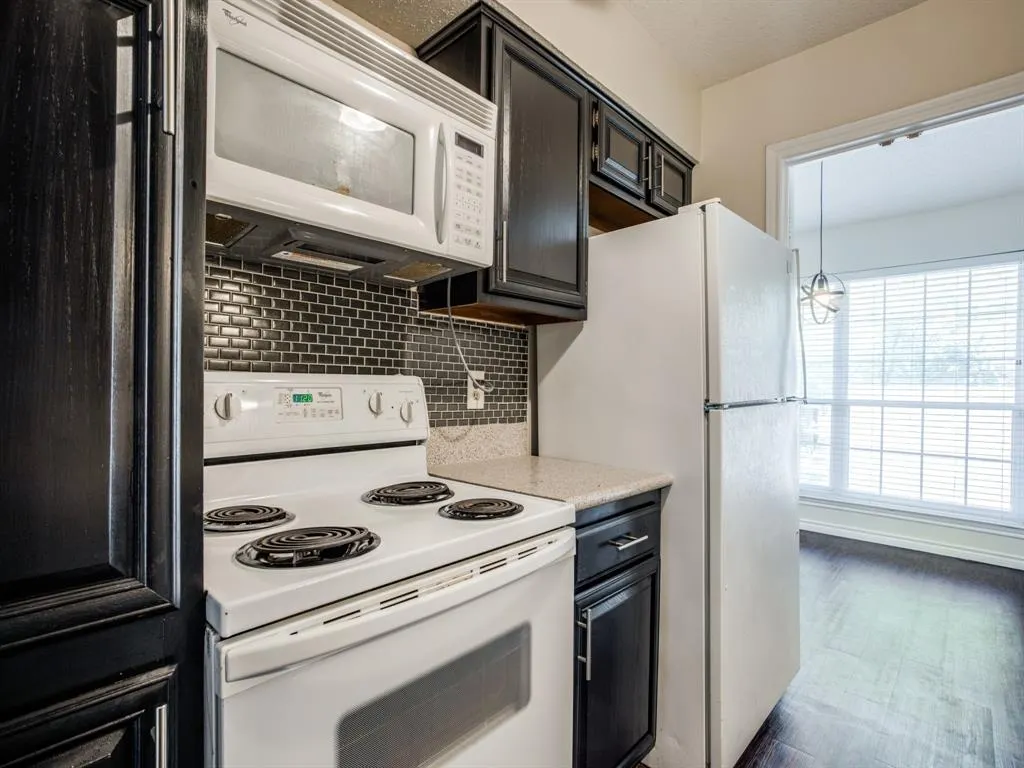 8550 Fair Oaks Crossing #204