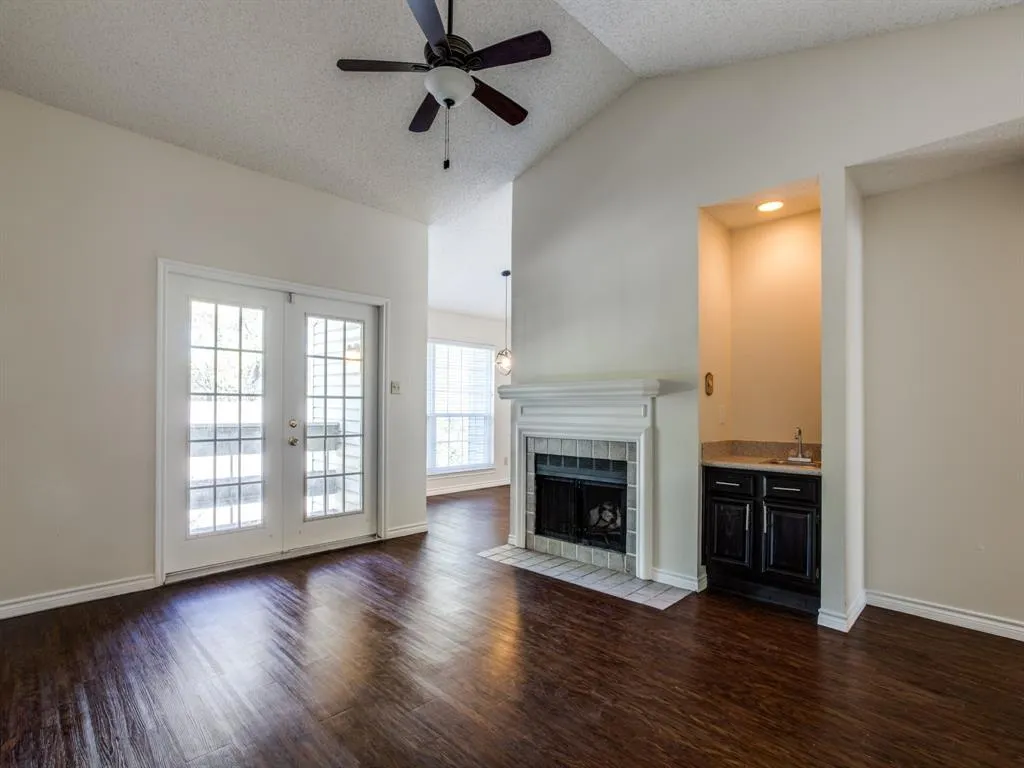 8550 Fair Oaks Crossing #204