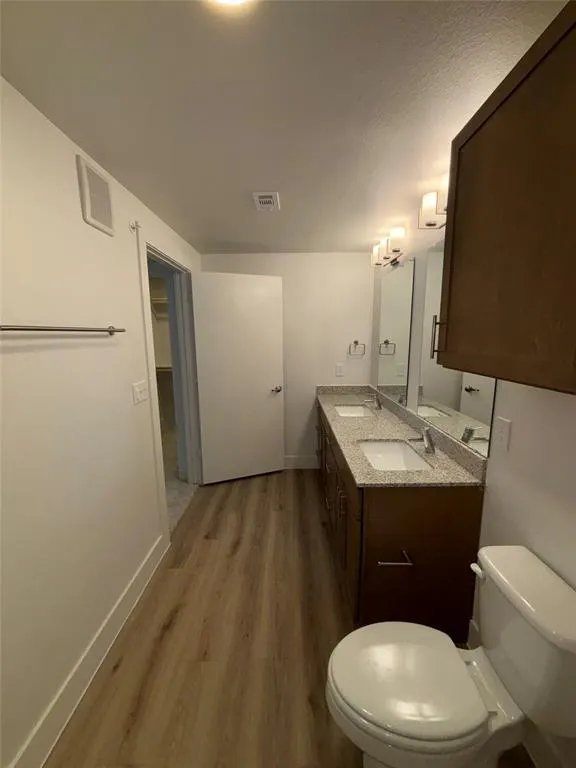 260 Davis Street #3310