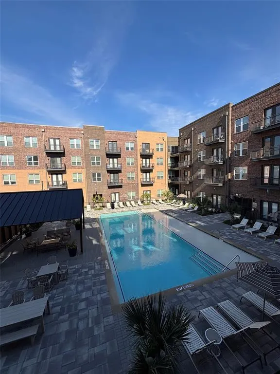 260 Davis Street #3310