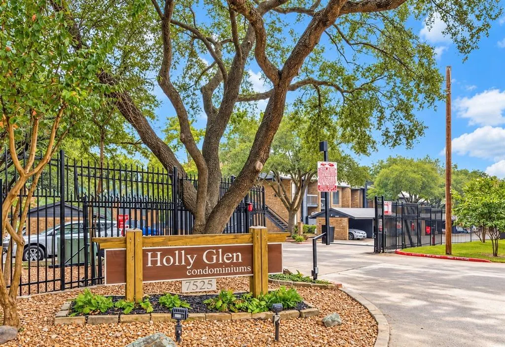 7525 Holly Hill Drive #3